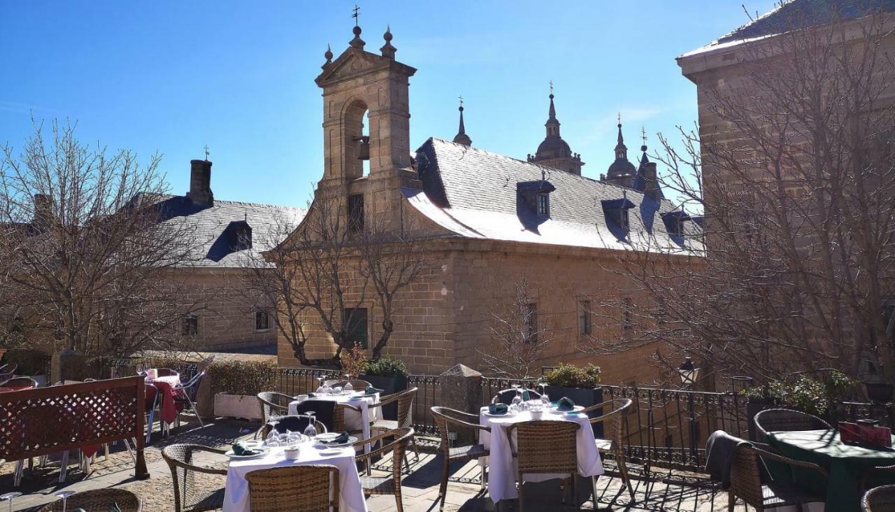 Apartamento En Centro Historico De San Lorenzo De El Escorial Eksteriør bilde